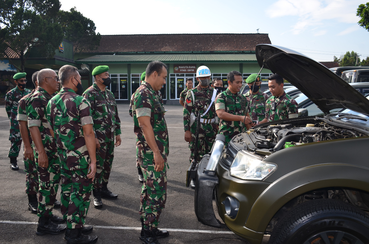 Minimalisir Kecelakaan Lalu Lintas, Danrem 073/Makutarama Cek Kendaraan Dinas